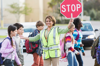 Frankfurt geht voran: Fünf neue Schulstrassen für mehr Sicherheit auf dem Schulweg