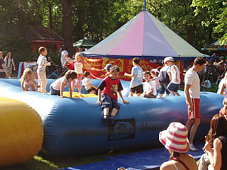  Louisa Park Spielfest