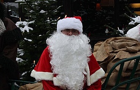 Nikolaus im Opel-Zoo