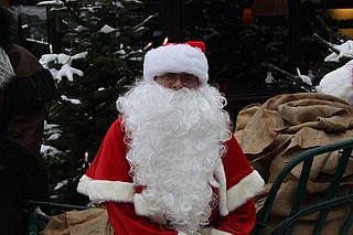 Nikolaus im Opel-Zoo 