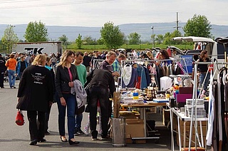 Flohmarkt in Frankfurt-Kalbach