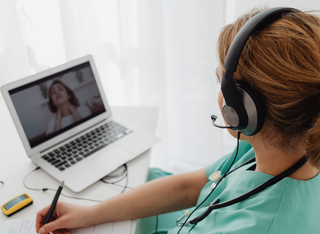 Schnelle Hilfe für Kinder in Hessen: Ärztliche Videosprechstunde jetzt häufiger verfügbar