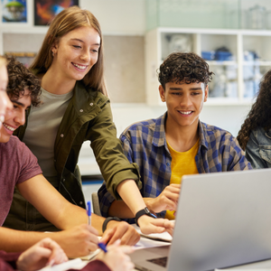 Wiesbaden & Taunus: Praktikumswoche bringt Schüler und Unternehmen zusammen