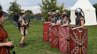 Sonntagsrömer – Vier Soldaten der Vindelikerkohorte und ein römischer Reiter