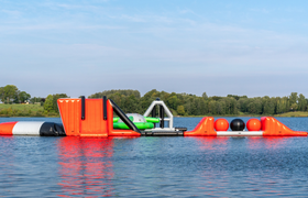 Hüpfparcour Waldschwimmbad