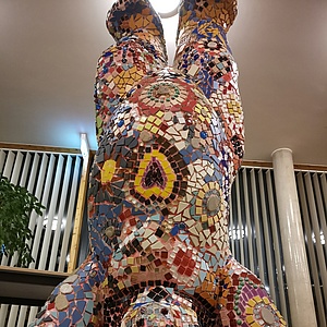 bunter Mosaik-Bär für das Kinderhospiz Bärenherz