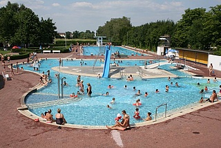 Sommerfest und 90-Jahrfeier im Schwimmbad Groß-Umstadt