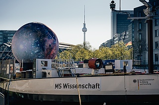 Ausstellungsschiff „MS Wissenschaft“ legt vom 15. - 17. August in Mainz an