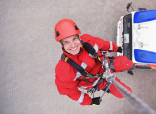 Leistungsvergleich Höhenrettung Feuerwehr Frankfurt