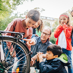 Achtung – Kinder im Straßenverkehr!