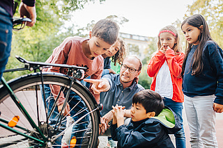 Achtung – Kinder im Straßenverkehr!