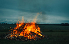 Hofmann - großes Osterfeuer