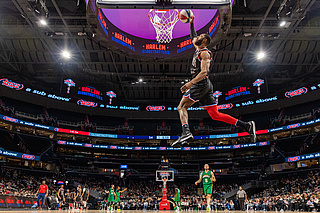 THE HARLEM GLOBETROTTERS - THE 100 YEAR TOUR