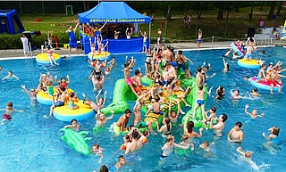 Sommer-Pool-Party