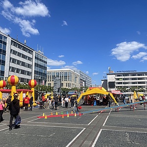 Abschlussfest auf der Konstablerwache Frankfurt: Spiel, Spaß und Tanz für die ganze Familie
