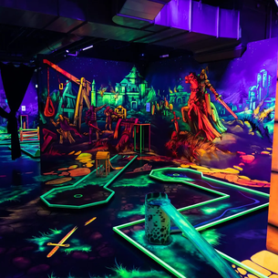 GlowZone Hollywood & 4D Schwarzlicht Minigolf Frankfurt