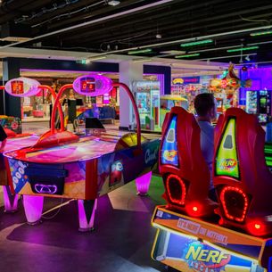 Coool! Arena im Skyline Plaza