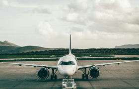 Warum fliegen Flugzeuge? Wie funktioniert ein Flughafen?