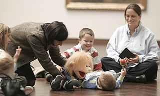 Kinderstunde mit den Handpuppen Louis und Lulu