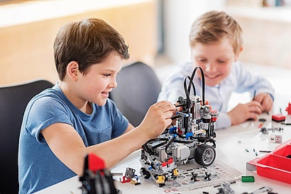 Digitale Bildung von ROBOT SCHOOL in Frankfurt und Steinbach/Taunus