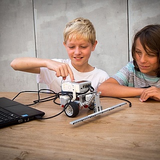 Feriencamp in Mainz: Robotik mit LEGO Mindstorms – Einführung