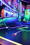 Schwarzlichthelden Minigolf Mainz