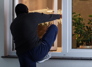 Rhein-Main: Sicher durch die Winterzeit – So schützt du dein Zuhause vor Einbrechern