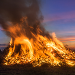 16. Wiesbadener Osterfeuer-Fest